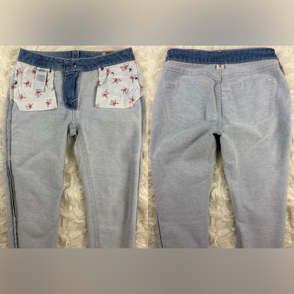 True Religion ‘Capri’ Cropped Jeans ~ in Light Blue Wash w/ Studs ~ Size 28 - Picture 11 of 16